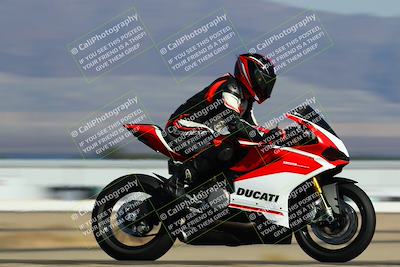 media/May-15-2022-SoCal Trackdays (Sun) [[33a09aef31]]/Back Straight Speed Shots (835am)/